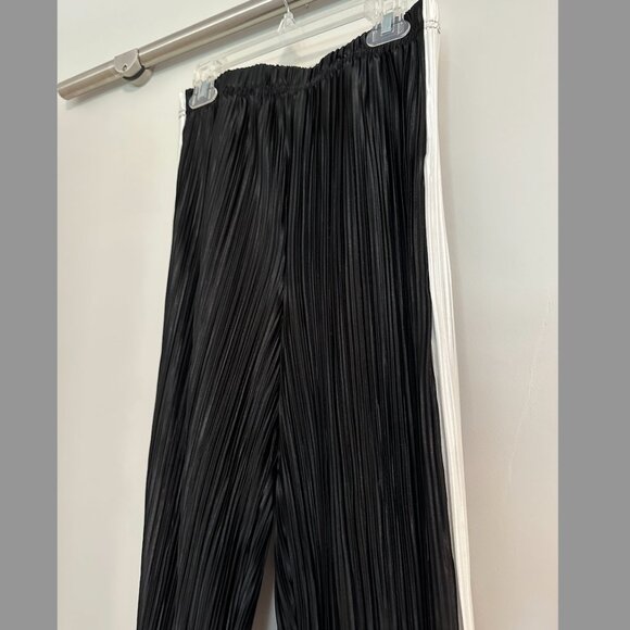 Black Pleated Trousers with white side stripe - Picture 2 of 5